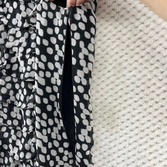 Adrianna Papell Ruffle Dress Sleeveless Party Cocktail Black White Size 10 - Picture 8 of 10